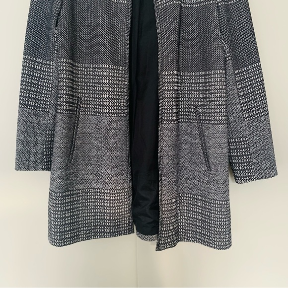 H&M Black White Checkered Open Overcoat - Picture 6 of 11